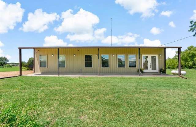 550 County Road 35400 - 550 County Road 35400, Lamar County, TX 75486