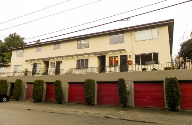 324 Summit Ave E - 324 Summit Avenue East, Seattle, WA 98102