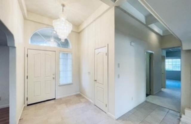 5185 Congressional St Gallery 2