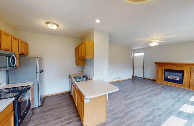 2805 Heathrow Drive Gallery 1