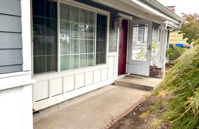 Now Leasing – Spacious 3-Bedroom Home in NE Salem Gallery 4