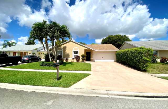 5314 Blueberry Hill Avenue photos photos