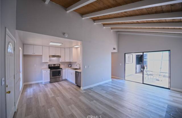 2264 Pamela - 2264 Pamela Lane, Costa Mesa, CA 92627
