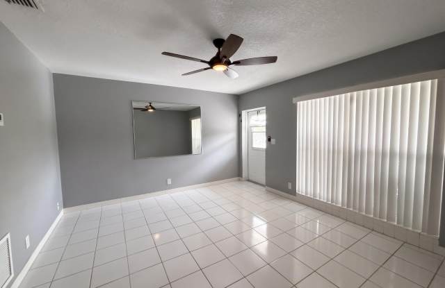 1240 SE 3RD Court Gallery 2