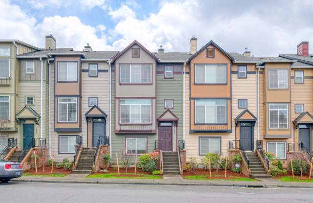 Spectacular 3 Bedroom, 3.5 Bathroom Townhome in Scenic Arbor Station. photos photos
