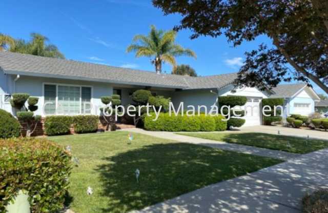 1600 Memorial Drive photos photos