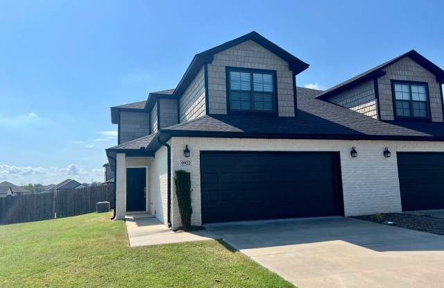 Spacious 3 Bedroom/2 Bathroom Chaffee Crossing Townhome **First Full Month's Rent FREE** photos photos