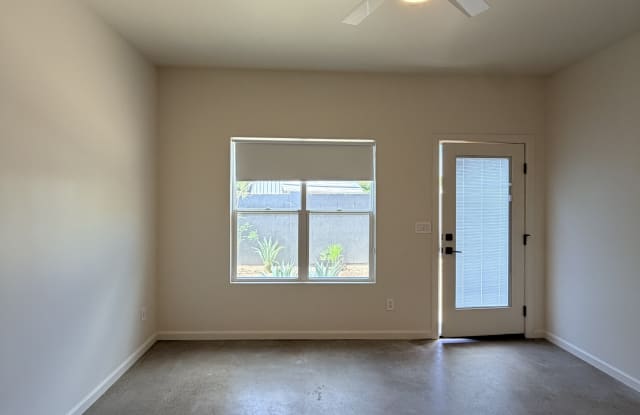 1507 W Keim - Rear Gallery 3