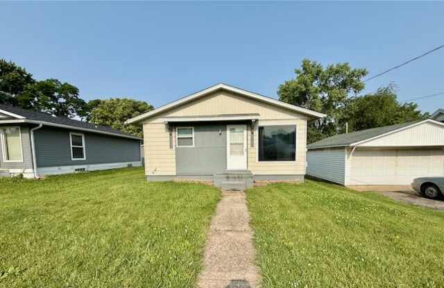 3919 North Boulevard Avenue photos photos