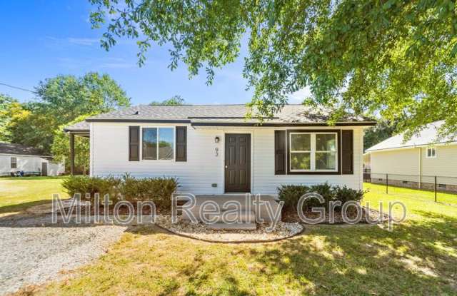 93 W Hamer St. photos photos