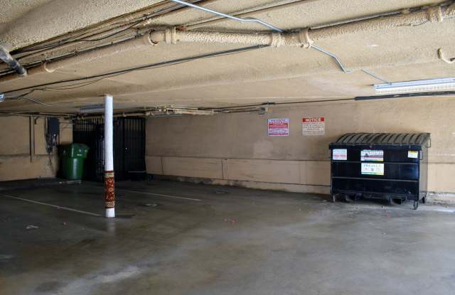 7140 DeLongpre Apartments Gallery 3