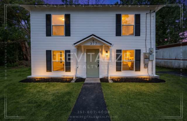 377 Tuttle Avenue Gallery 1