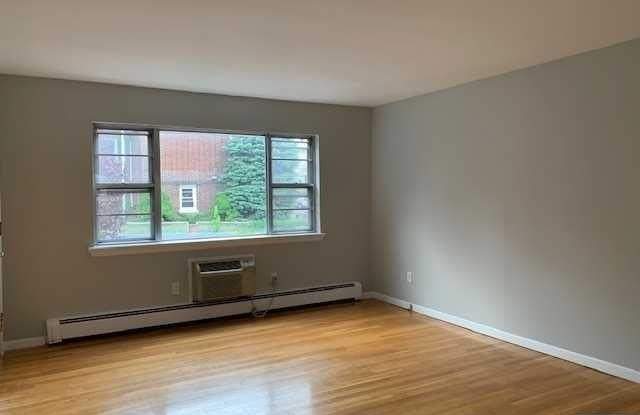 129-131 6th Street Gallery 2