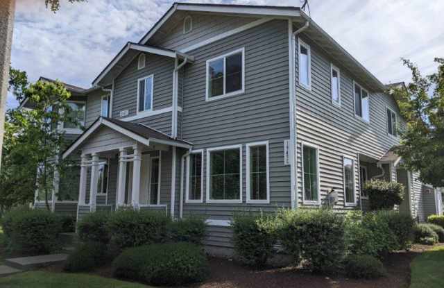 3/2.5 condo in DuPont across from Powderworks Park! photos photos