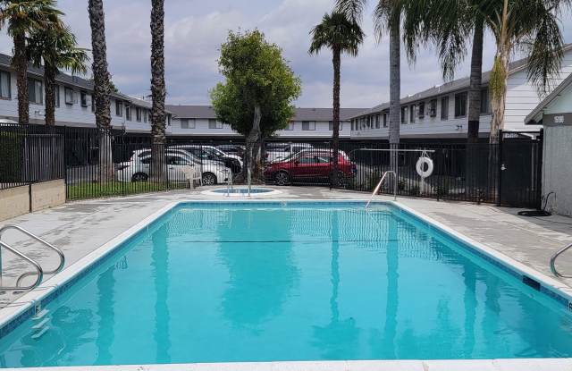 Grand Oaks photos photos