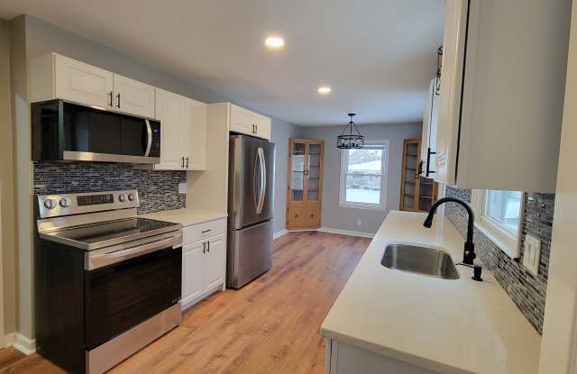 3643 East Van Norman Avenue - 3643 East Van Norman Avenue, Cudahy, WI 53110