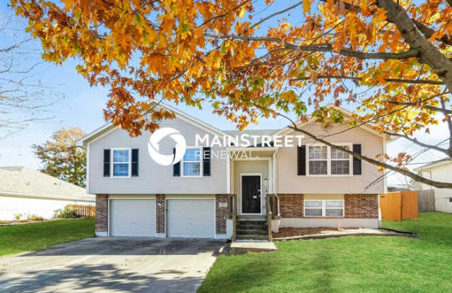 509 Centurion Court - 509 Centurion Court, Grain Valley, MO 64029