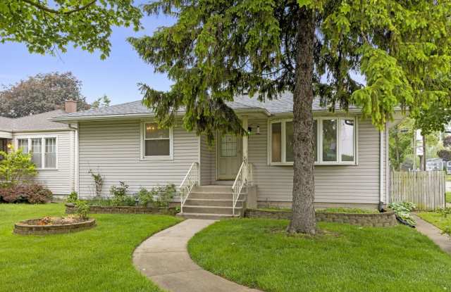 4500 S Oak Park Avenue photos photos