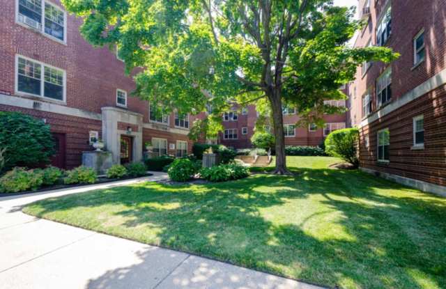 2732 Hampton Pkwy. - 2732 Hampton Parkway, Evanston, IL 60201