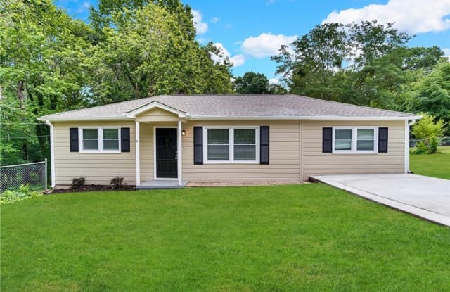 6057 Blackhawk Trail SE - 6057 Blackhawk Trail Southeast, Mableton, GA 30126