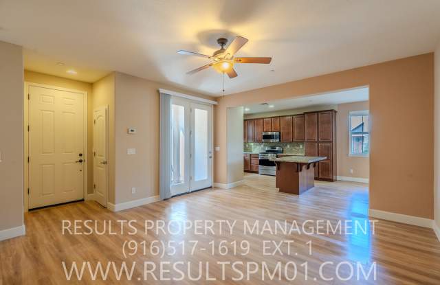 Lovely 3 Bedroom home with Solar! Available Now! photos photos