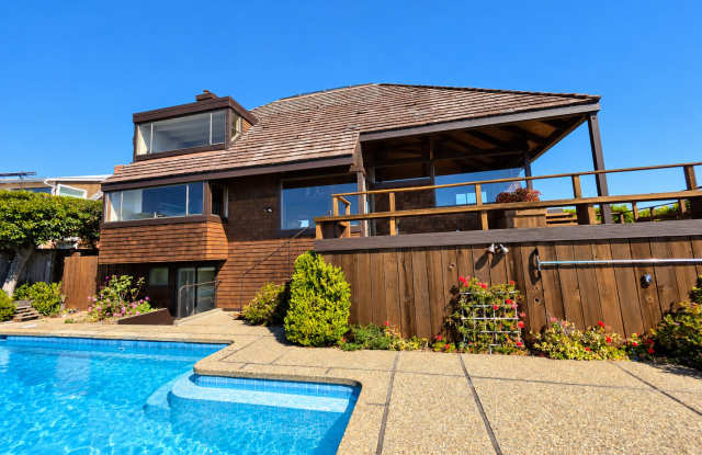 243 Loma Avenue Gallery 2