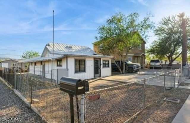 1211 E COCOPAH Street photos photos