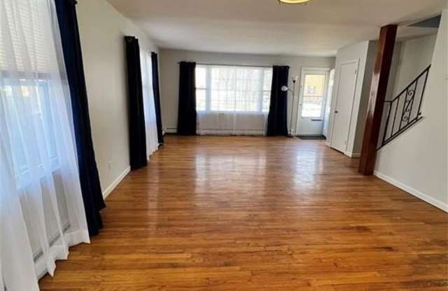 1081 Brooklawn Avenue Gallery 3