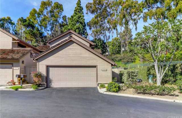 1086 Stone Brook Lane - 1086 Stone Brook Lane, Costa Mesa, CA 92627