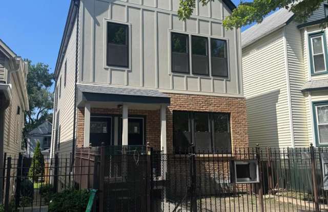 2522 West Charleston St. Gallery 1