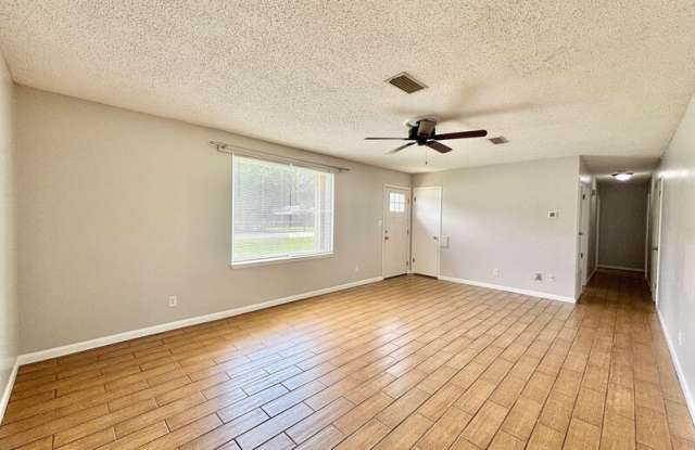 4904 Andrea Lane Gallery 4