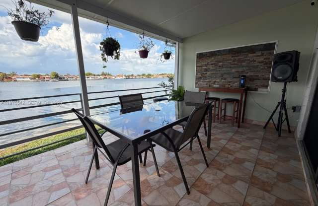 2603 W 60th Pl photos photos