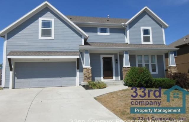 9548 S Roundtree Street - 9548 Roundtree St, Lenexa, KS 66220