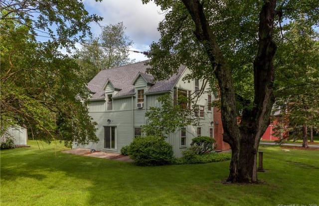 4 Red Barn Road - 4 Red Barn Road, Darien, CT 06820