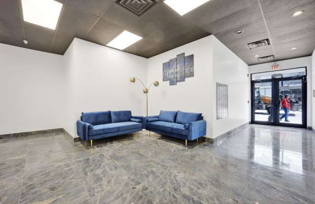 4350 West Lawrence Avenue Gallery 2