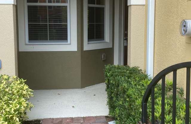 Townhome in Gated Community in the heart of Oviedo Gallery 3