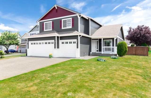 Move in ready home with 4 beds 2.5 bath and 3 car garage - 11206 186th Street Court East, Graham, WA 98374