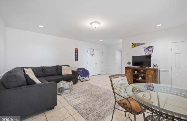 1800 GREER Court Gallery 4