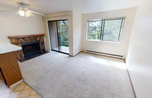 7000 Roosevelt Way NE photos photos