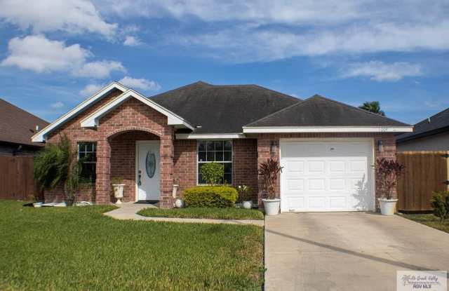 1009 BEAVER LAKE DR photos photos