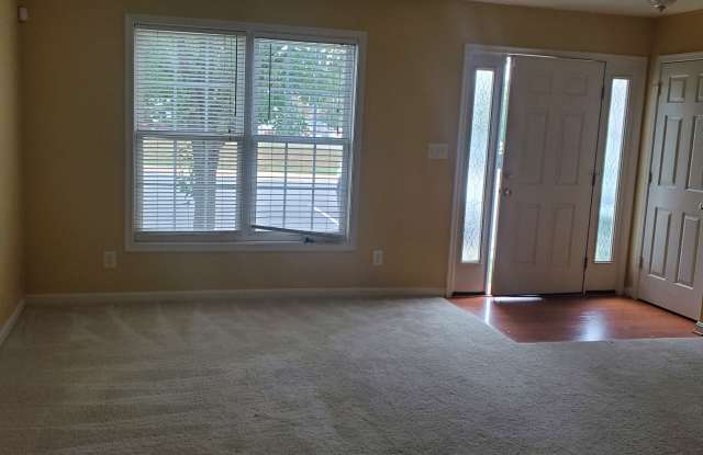 10435 Westgate Ct Gallery 2