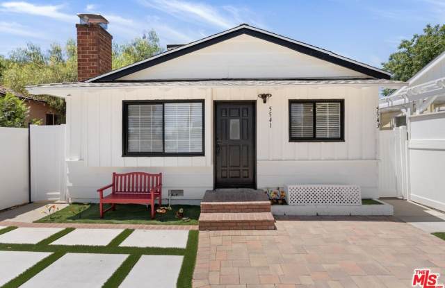 5541 Fallbrook Ave Gallery 1