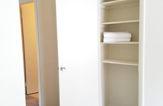 Parkside & Parkwood Apartments Gallery 3