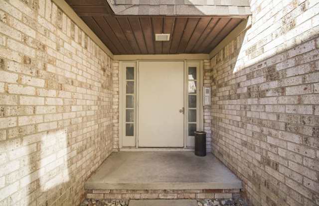 5359 Cresthaven Ln Gallery 2