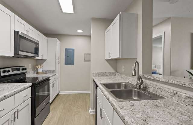 The George Apartments Gallery 2