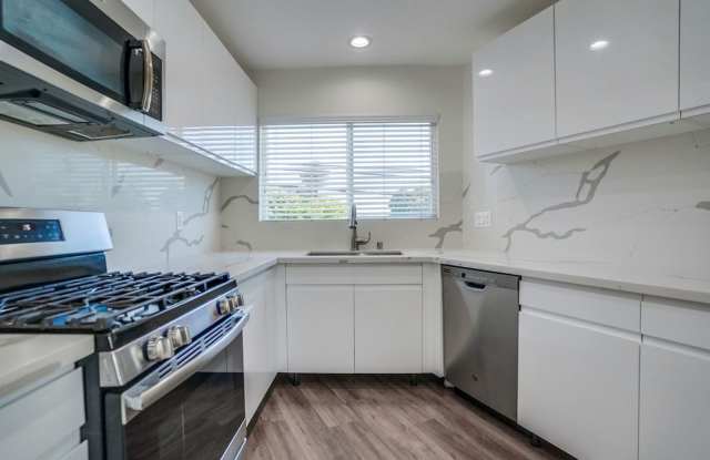 715 Marlborough Ave photos photos