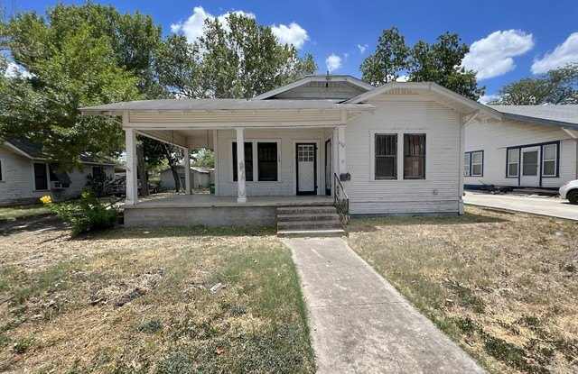 130 E WHITE photos photos