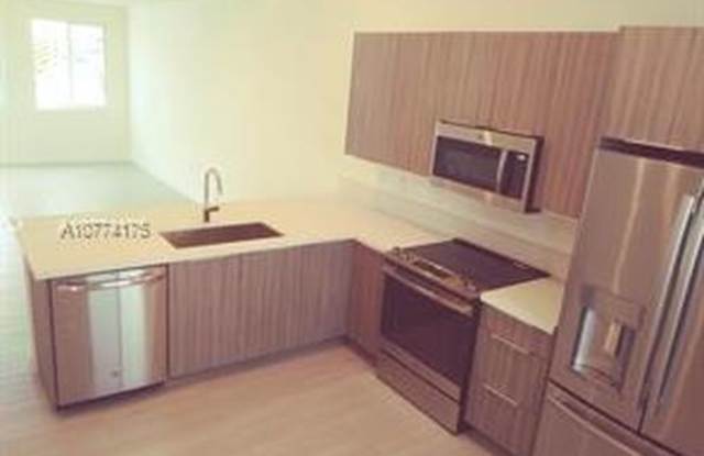 6416 Northwest 102nd Path Gallery 3