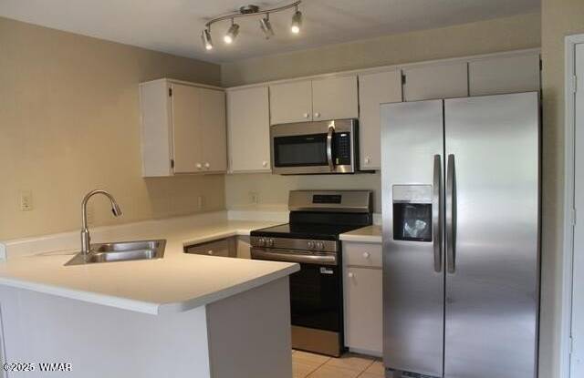 2700 S White Mountain Road - 2700 South White Mountain Road, Show Low, AZ 85901