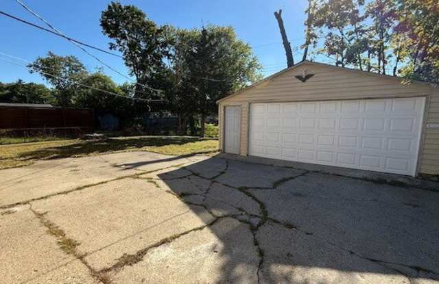 3443 Macarthur Lane Gallery 2